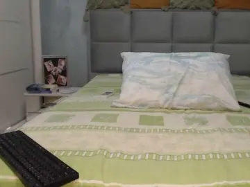 Zairaa  live sex cam