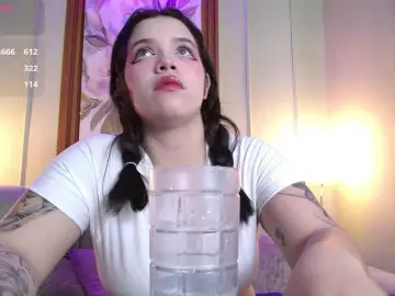 Annybutty  live sex cam