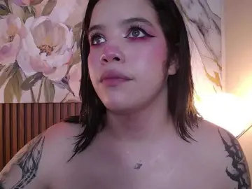 Annybutty  live sex cam
