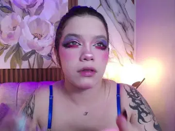 Annybutty  live sex cam