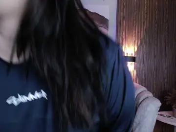 Annybutty  live sex cam