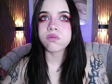 Annybutty  live sex cam