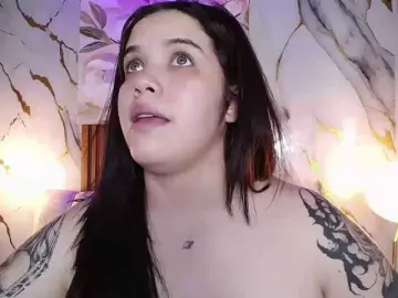 Annybutty  live sex cam