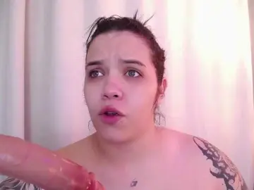 Annybutty  live sex cam
