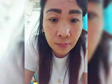 LovelyYna  live sex cam