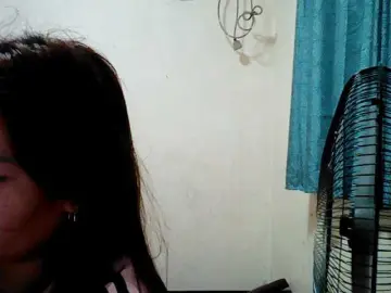 LovelyYna  live sex cam