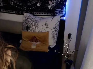RacyRoby  live sex cam