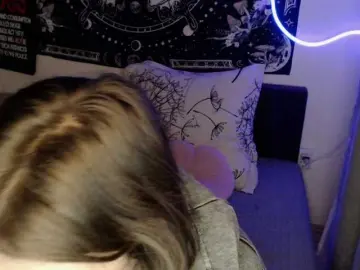 RacyRoby  live sex cam