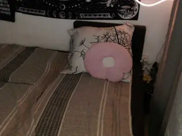 RacyRoby  live sex cam
