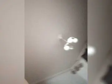 Kisssssesmee  live sex cam