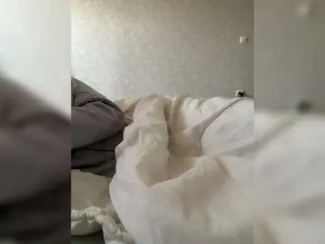 Kisssssesmee  live sex cam
