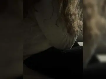 Kisssssesmee  live sex cam