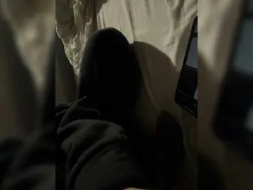 Kisssssesmee  live sex cam