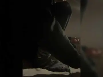 Kisssssesmee  live sex cam