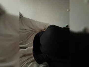 Kisssssesmee  live sex cam