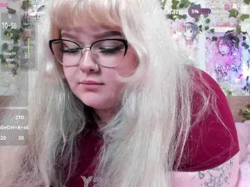 -CandyM1lky-  live sex cam