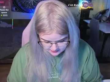 -CandyM1lky-  live sex cam