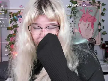 -CandyM1lky-  live sex cam