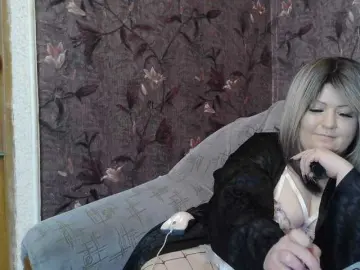 Yuliia  live sex cam