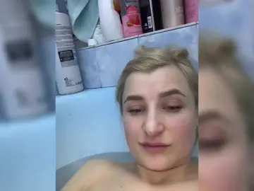 Alya555  live sex cam