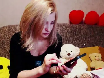 Alya555  live sex cam