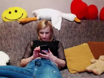 Alya555  live sex cam