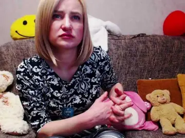 Alya555  live sex cam