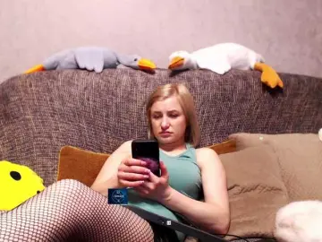 Alya555  live sex cam