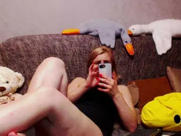 Alya555  live sex cam