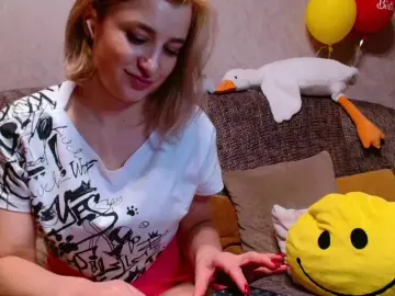 Alya555  live sex cam