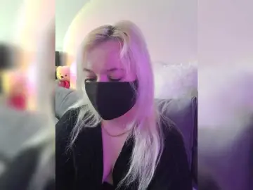 Alicekitty  live sex cam