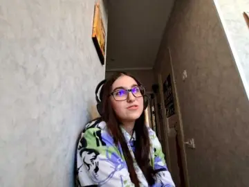 DulceNgvyen  live sex cam