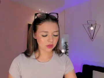 EmilyCarter  live sex cam