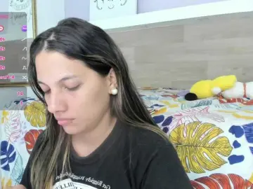 EmmaSanchez1  live sex cam