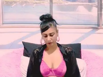 ErroticStarr  live sex cam