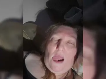 Monroqueen  live sex cam
