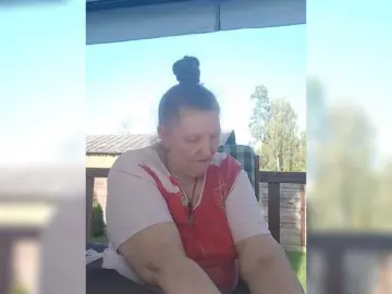 Monroqueen  live sex cam