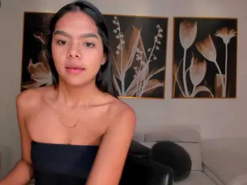 SaphiraJames  live sex cam