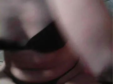 Flowerhairypinay  live sex cam