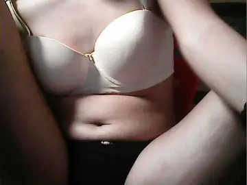 Flowerhairypinay  live sex cam