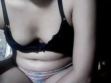 Flowerhairypinay  live sex cam