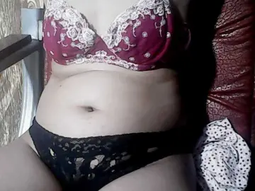 Flowerhairypinay  live sex cam