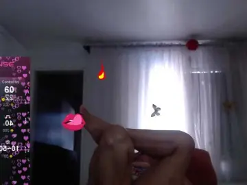 Grettajames  live sex cam