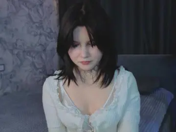 Xnovanaughty  live sex cam