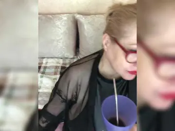 1Darina  live sex cam