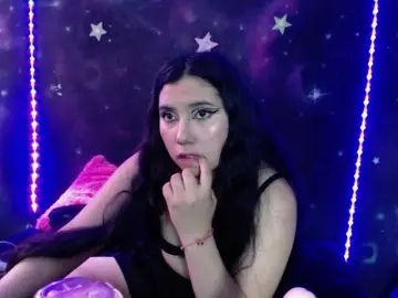 DaisyMoon8  live sex cam