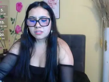 DaisyMoon8  live sex cam