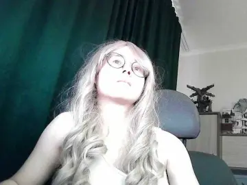 LunaSky  live sex cam