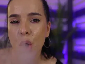 Miss-Denisse  live sex cam