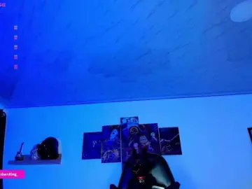 Nicorobin  live sex cam